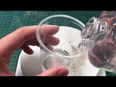 Resistencia a los rayos UV Resistencia al amarilleo con el tiempo