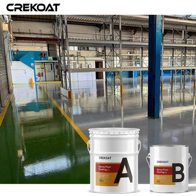 Uno mismo que nivela el piso de epoxy blanco del alto lustre para pintar la superficie lisa e inconsútil