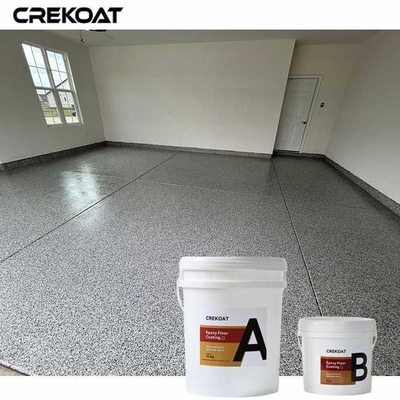 Revestimiento de piso en 3D con escamas de metal incrustadas en epoxi para un efecto de brillo